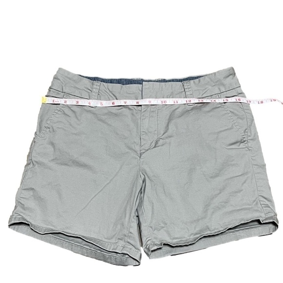 G.h. Bass & Co. Gray Shorts Women’s Size 6 - Picture 7 of 8